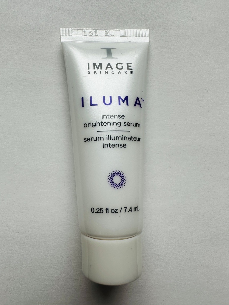 [TP210] ILUMA Sérum Intense Éclaircissant ÉCHANTILLONS 5 x 7ml